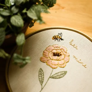 Flor e Abelha: "Bee mine"